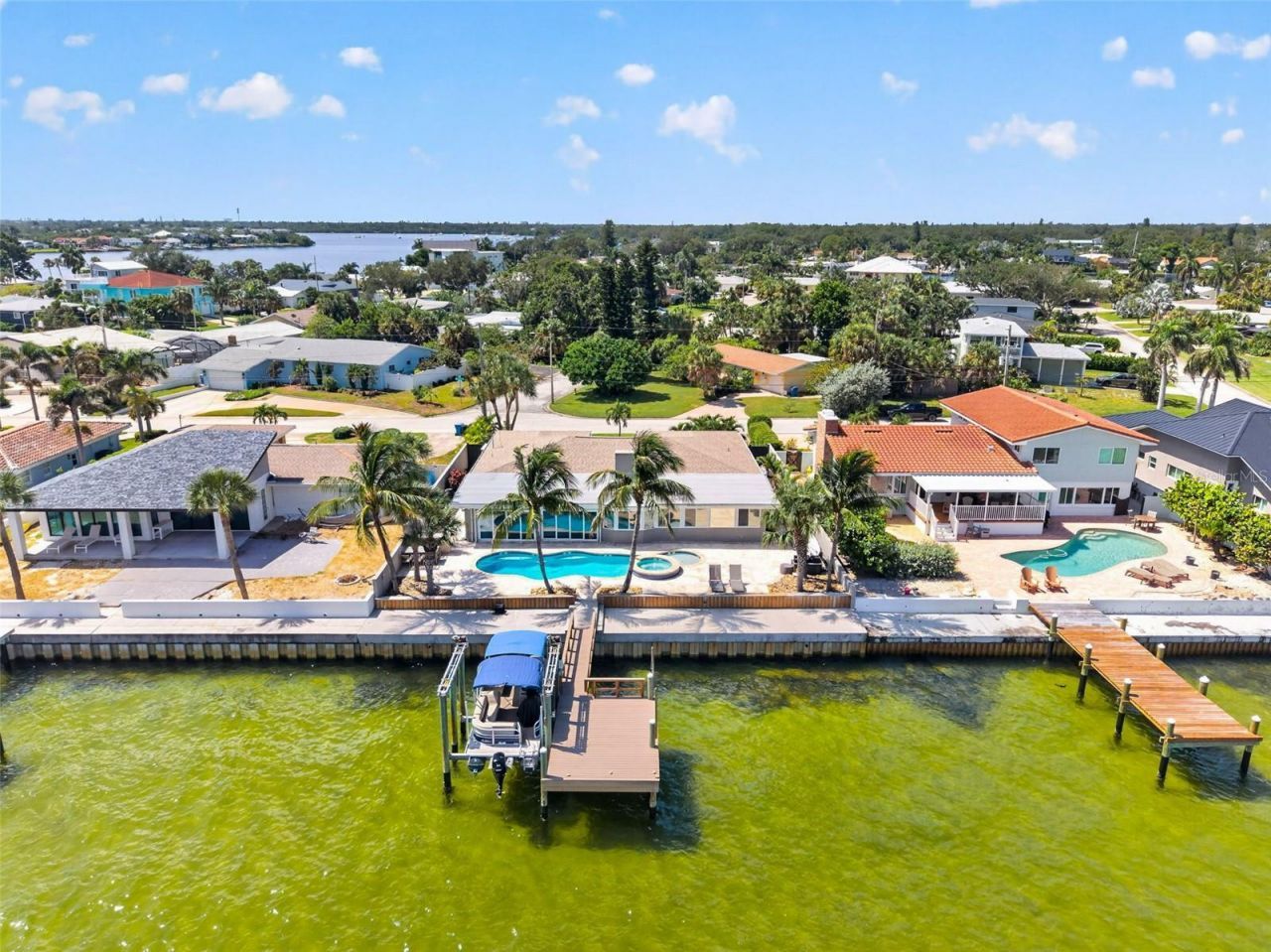 2480 E Bay Isle Drive Se, Saint Petersburg, FL 33705 Photo