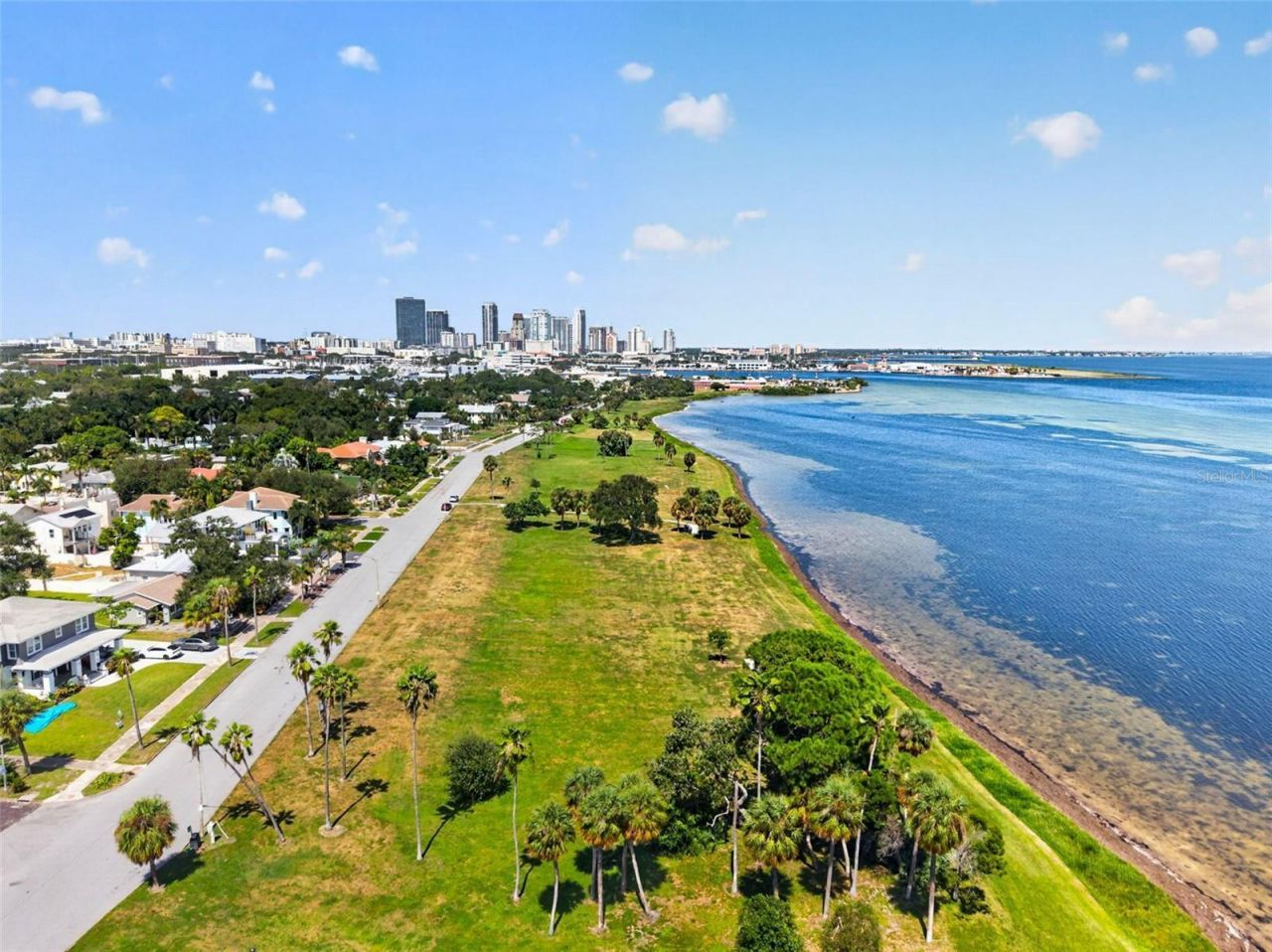 2480 E Bay Isle Drive Se, Saint Petersburg, FL 33705 Photo
