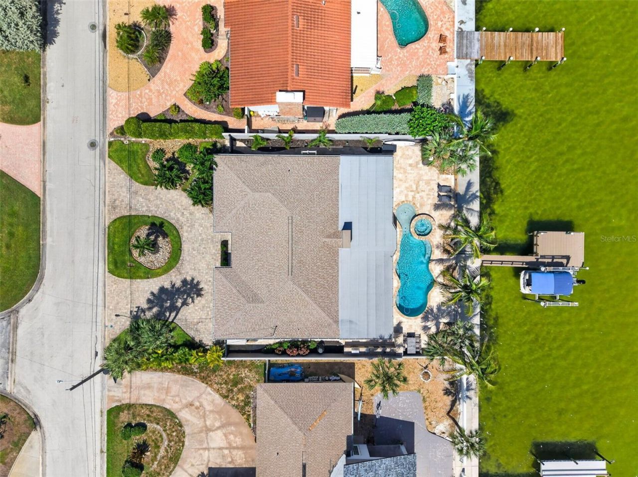 2480 E Bay Isle Drive Se, Saint Petersburg, FL 33705 Photo