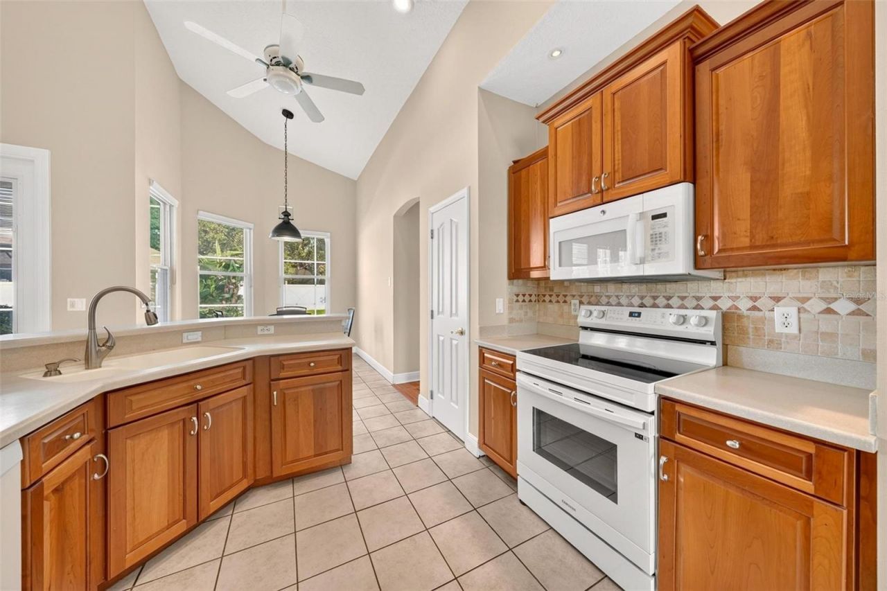 5206 Hawford Circle, Belle Isle, FL 32812 Photo