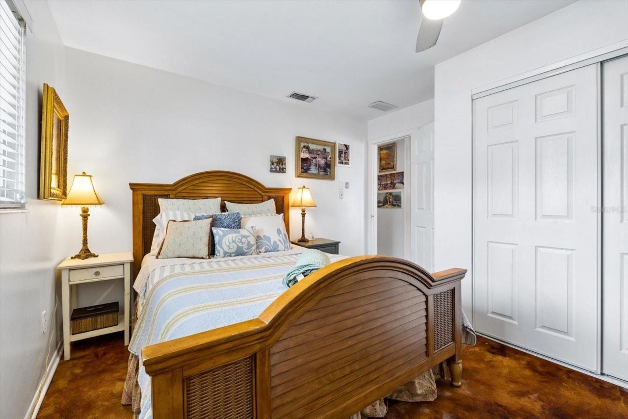 1741 Stanford Lane, Sarasota, FL 34231 Photo