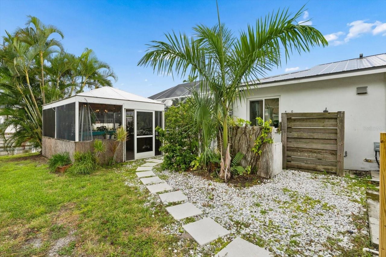 1741 Stanford Lane, Sarasota, FL 34231 Photo