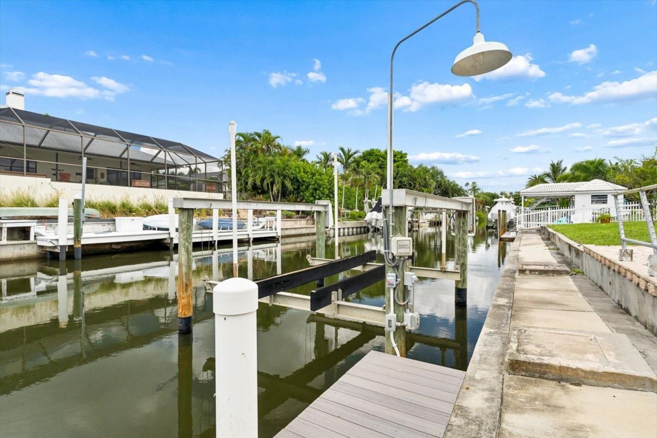 1741 Stanford Lane, Sarasota, FL 34231 Photo