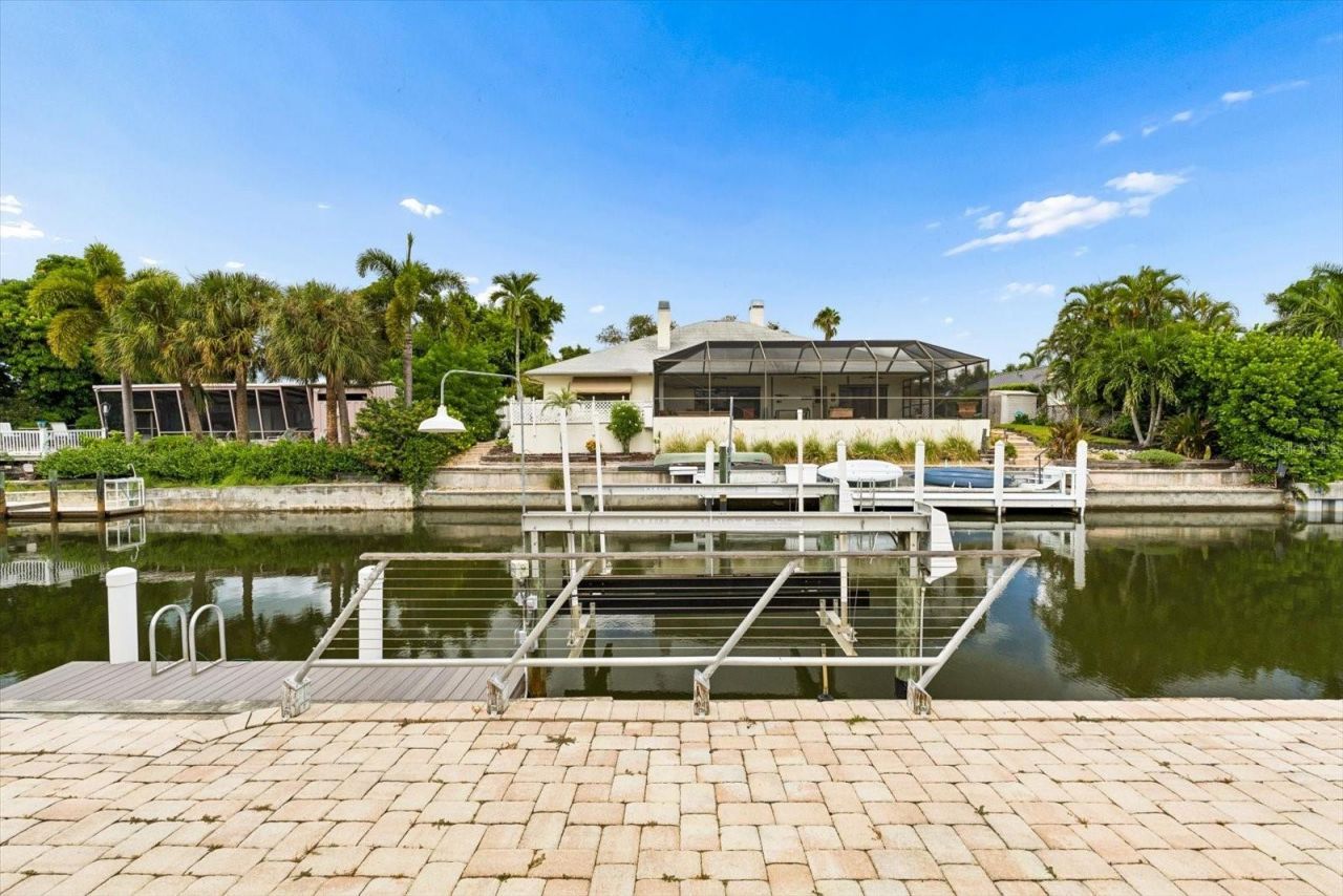 1741 Stanford Lane, Sarasota, FL 34231 Photo