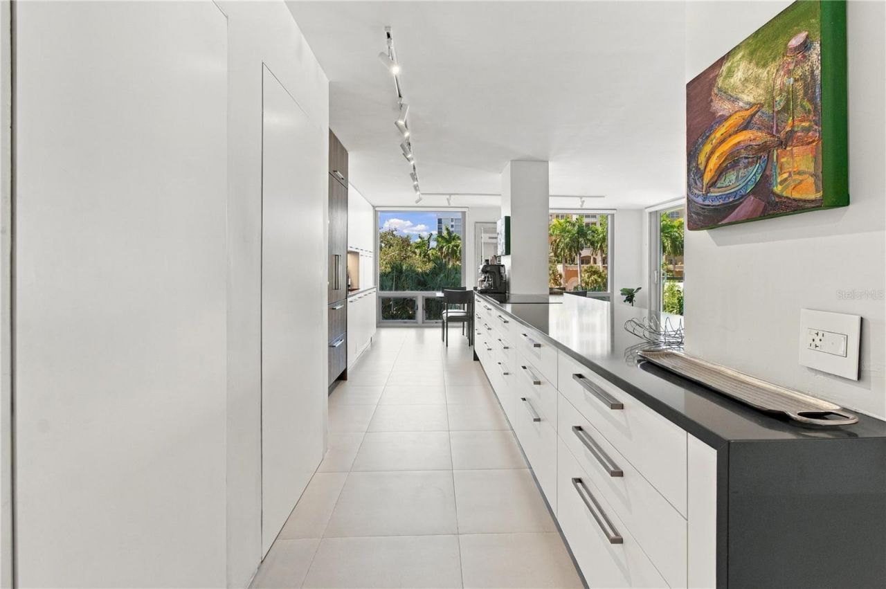 1111 N Gulfstream Avenue , Unit 3D, Sarasota, FL 34236 Photo
