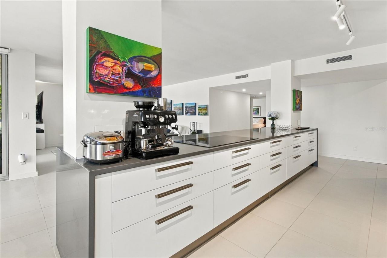 1111 N Gulfstream Avenue , Unit 3D, Sarasota, FL 34236 Photo