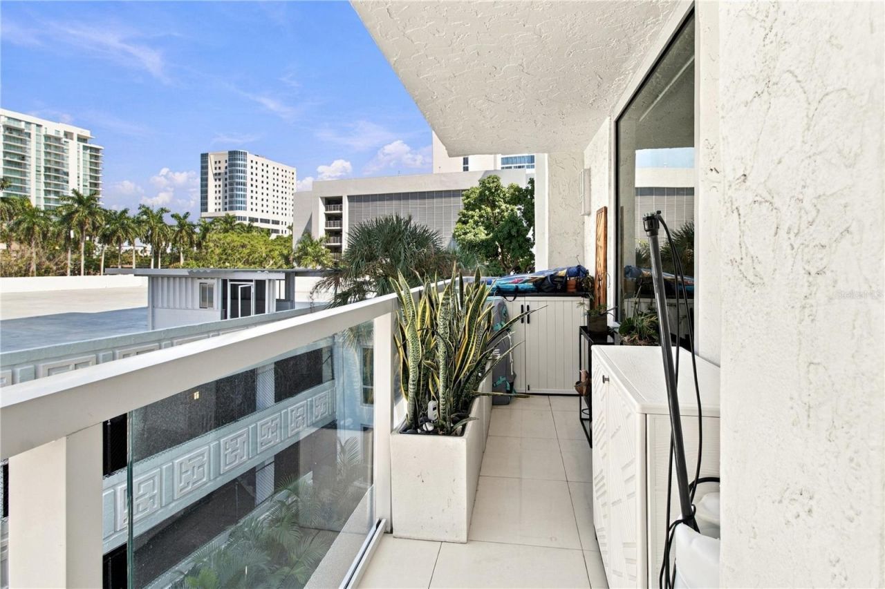 1111 N Gulfstream Avenue , Unit 3D, Sarasota, FL 34236 Photo