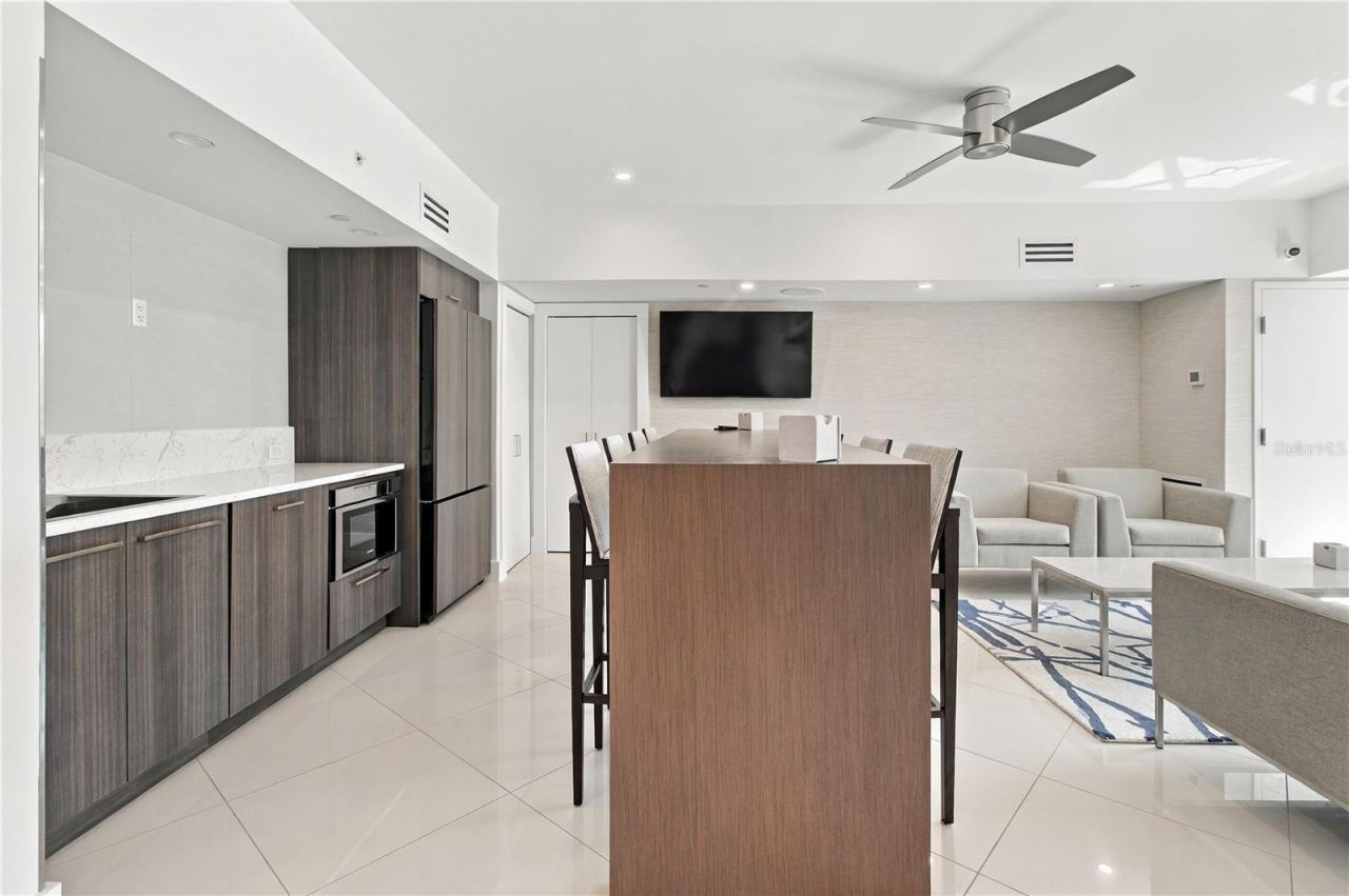 1111 N Gulfstream Avenue , Unit 3D, Sarasota, FL 34236 Photo
