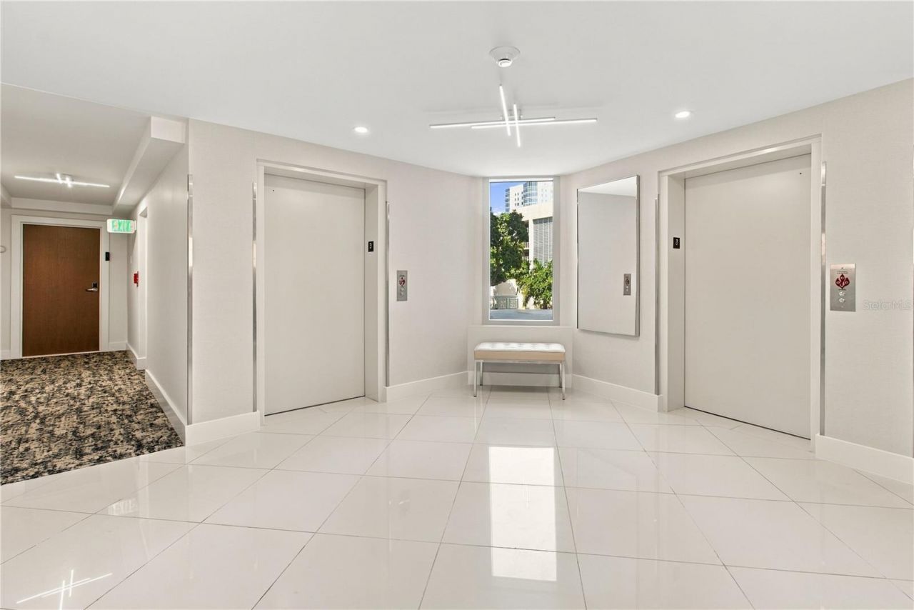 1111 N Gulfstream Avenue , Unit 3D, Sarasota, FL 34236 Photo