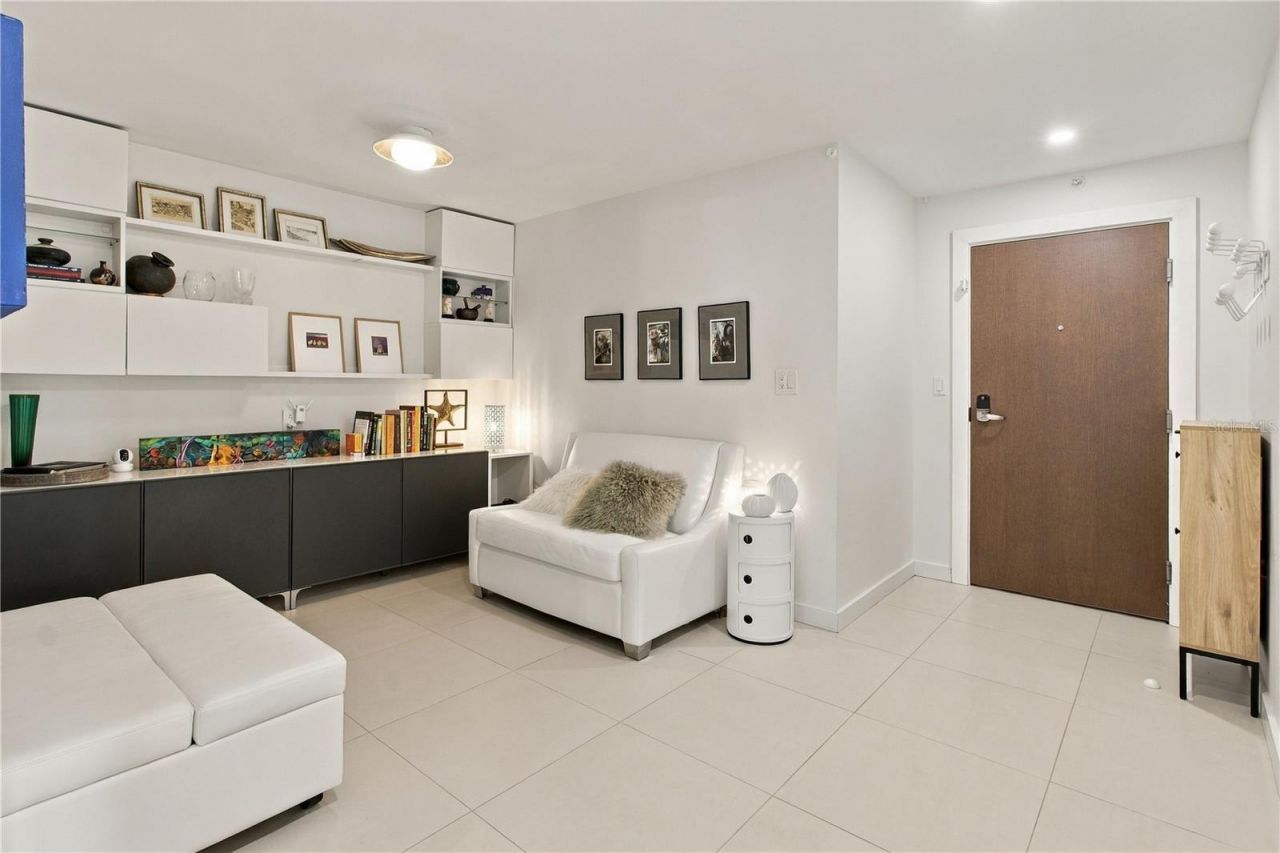 1111 N Gulfstream Avenue , Unit 3D, Sarasota, FL 34236 Photo