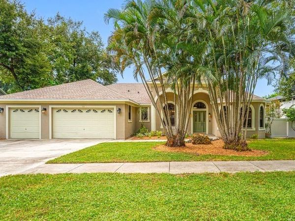 114 IRWIN ST E, SAFETY HARBOR, FL 34695