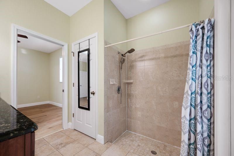 114 Irwin St E, Safety Harbor, FL 34695 Photo