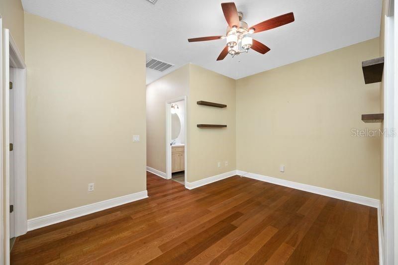 114 Irwin St E, Safety Harbor, FL 34695 Photo