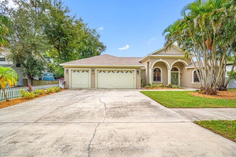 114 Irwin St E, Safety Harbor, FL 34695 Photo