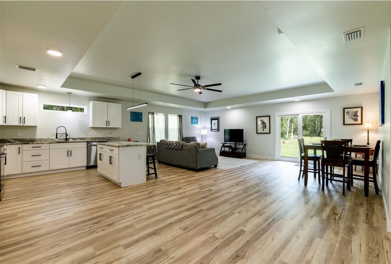 10391 NE 72nd Street , Bronson, FL 32621 Photo