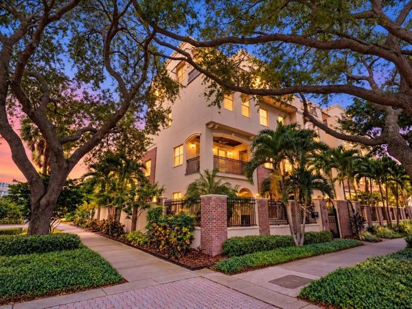 500 BEACH DRIVE NE, ST PETERSBURG, FL 33701