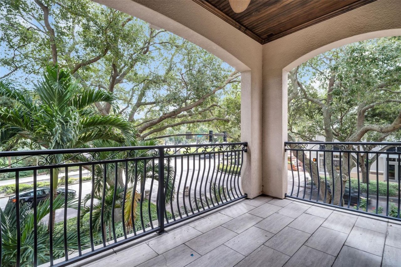 500 Beach Drive Ne, Saint Petersburg, FL 33701 Photo