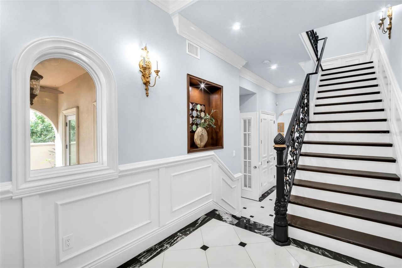 500 Beach Drive Ne, Saint Petersburg, FL 33701 Photo