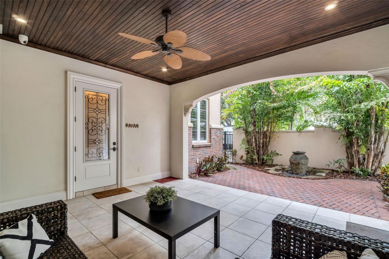 500 Beach Drive Ne, Saint Petersburg, FL 33701 Photo