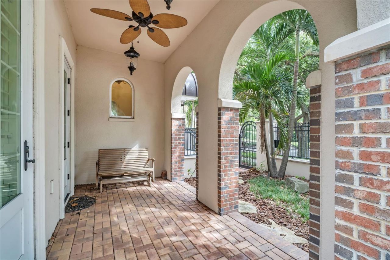 500 Beach Drive Ne, Saint Petersburg, FL 33701 Photo