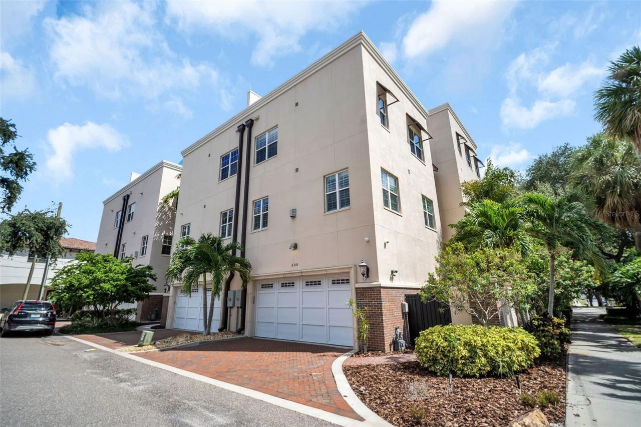 500 Beach Drive Ne, Saint Petersburg, FL 33701 Photo
