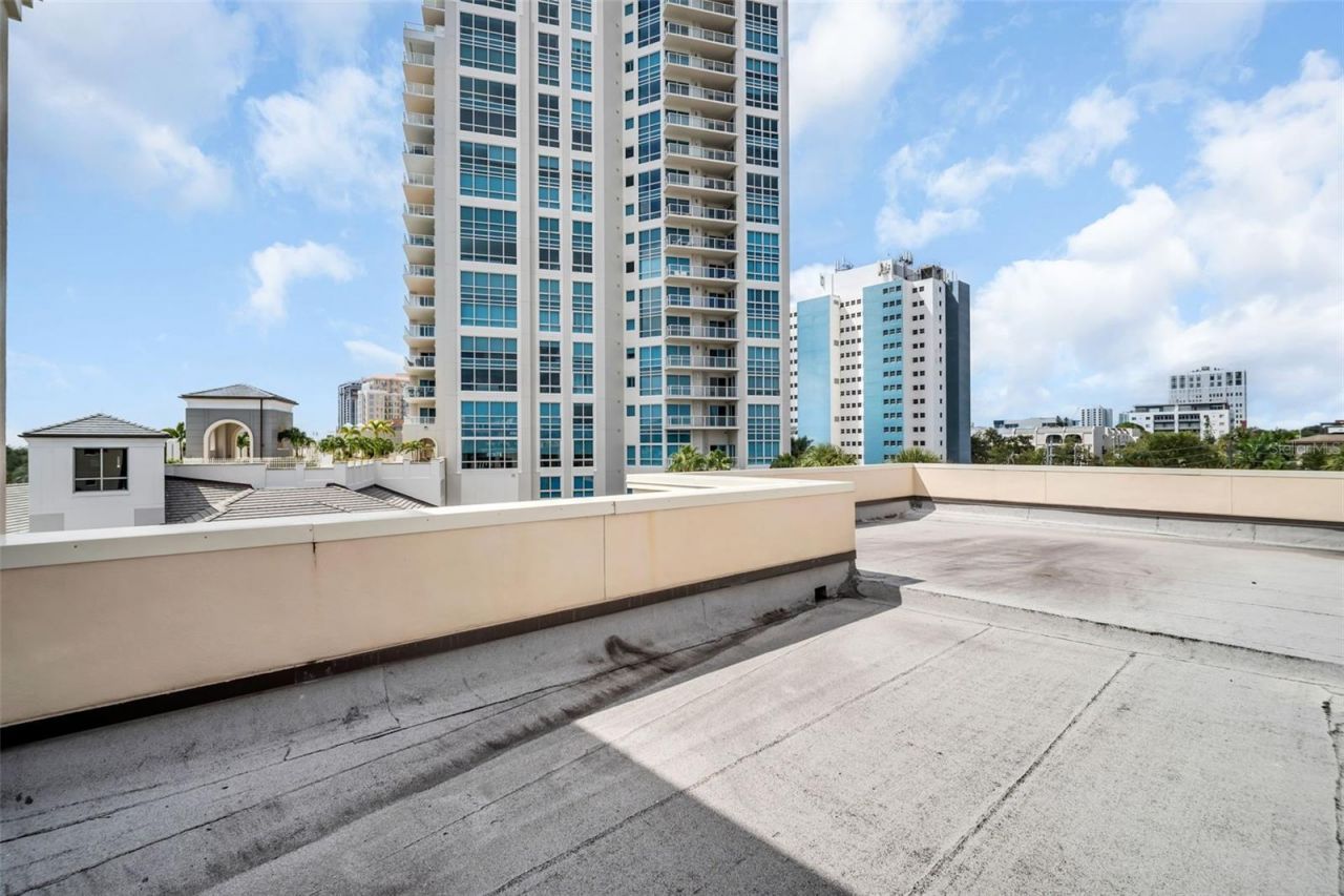 500 Beach Drive Ne, Saint Petersburg, FL 33701 Photo