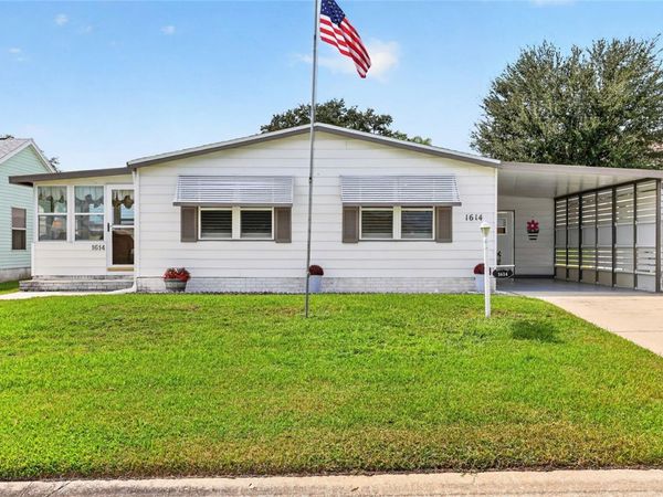1614 BAY MEADOWS LANE , THE VILLAGES, FL 32159