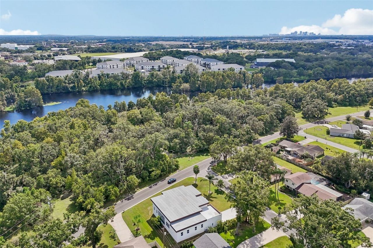 806 Lamont Place , Temple Terrace, FL 33617 Photo