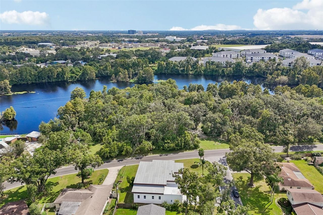 806 Lamont Place , Temple Terrace, FL 33617 Photo