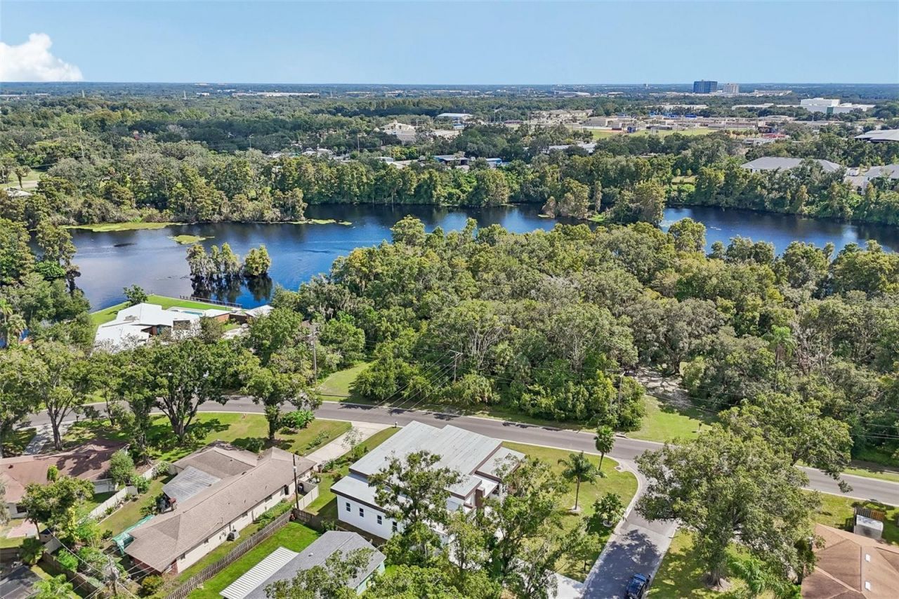806 Lamont Place , Temple Terrace, FL 33617 Photo