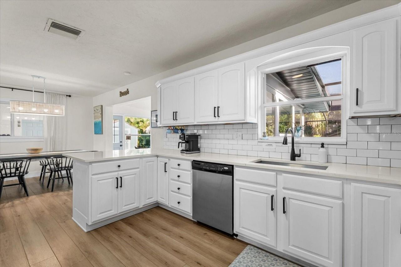 5206 7th Avenue Drive W, Bradenton, FL 34209 Photo