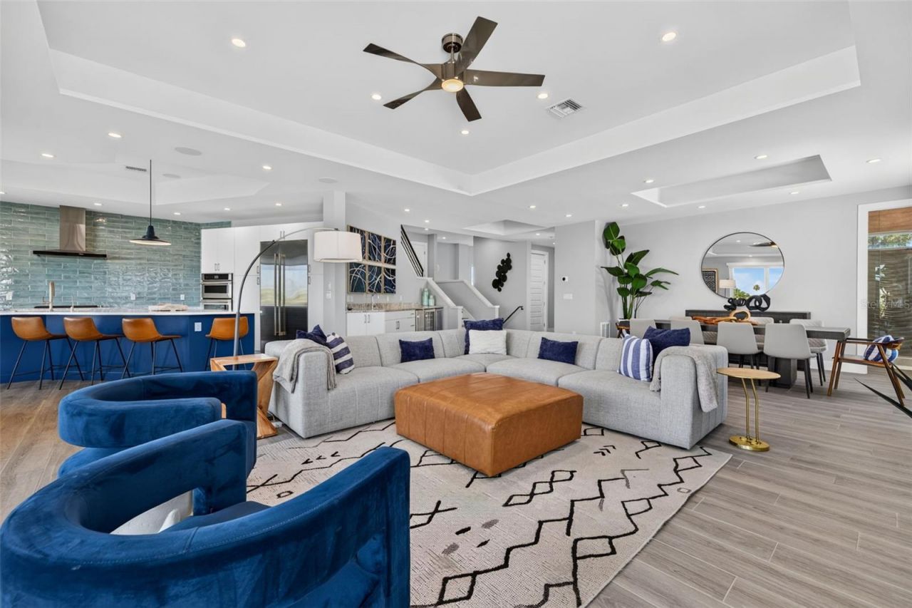 10209 Gulf Boulevard, Treasure Island, FL 33706 Photo