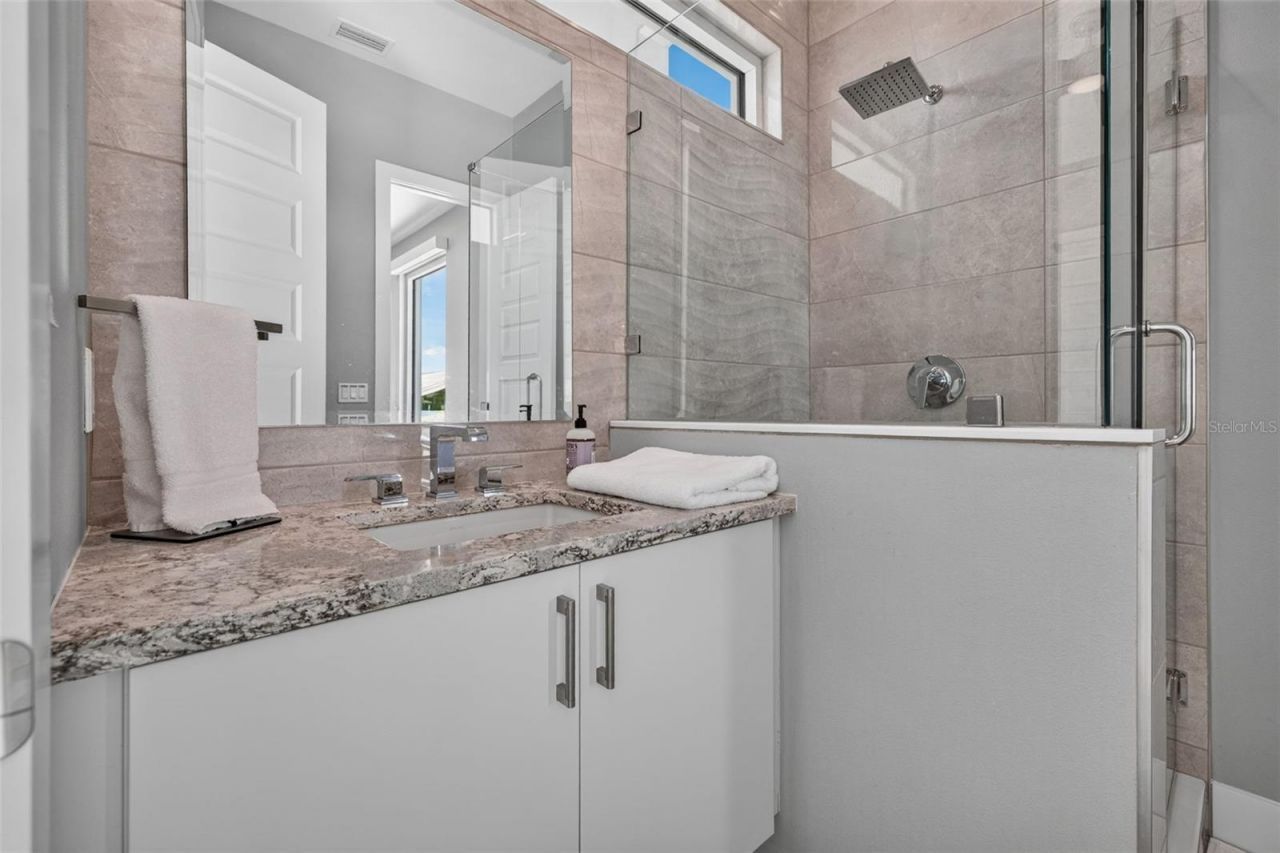 10209 Gulf Boulevard, Treasure Island, FL 33706 Photo