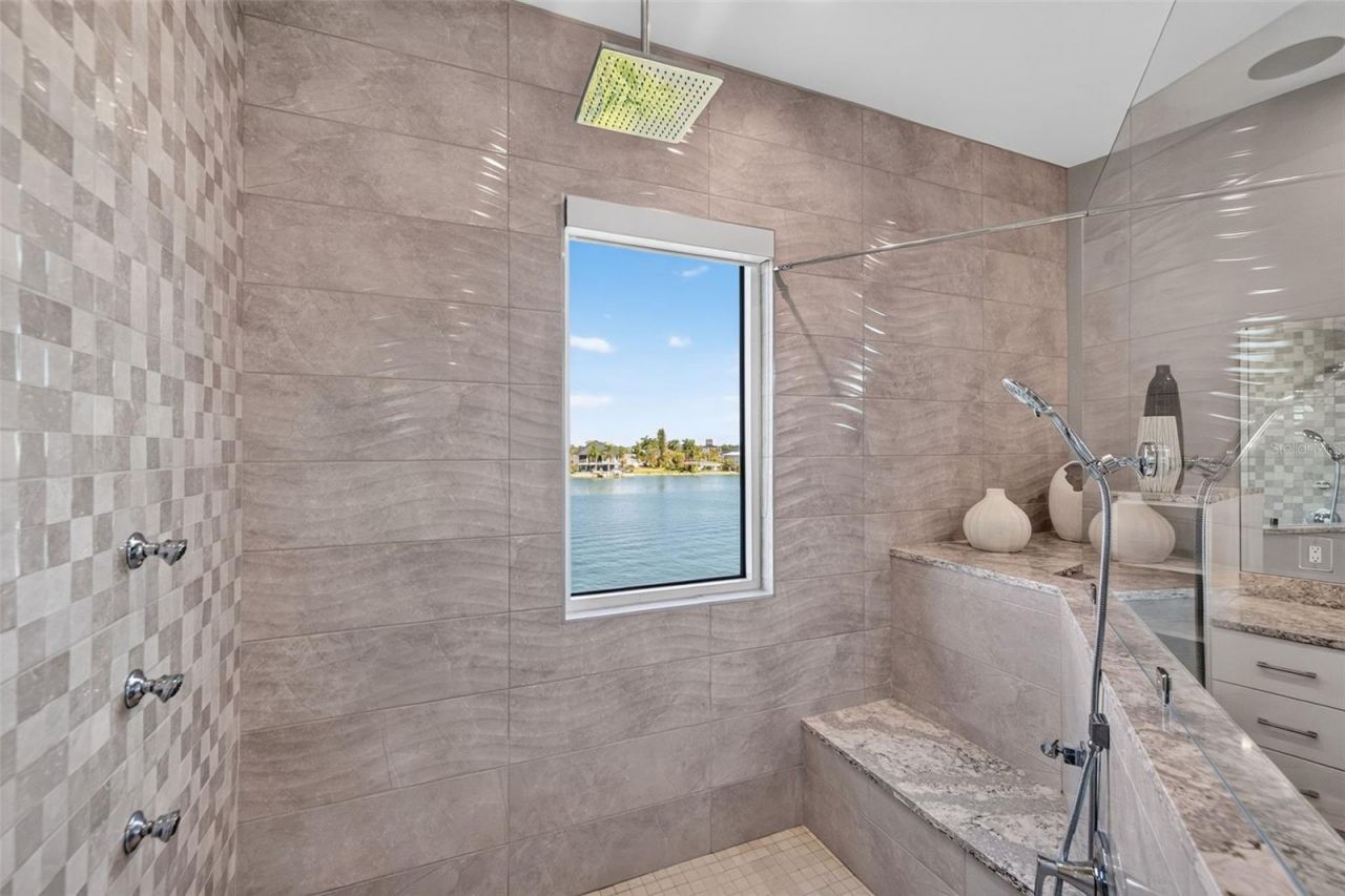 10209 Gulf Boulevard, Treasure Island, FL 33706 Photo