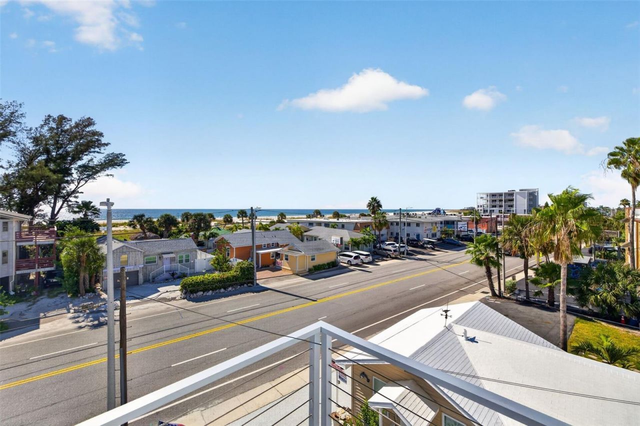 10209 Gulf Boulevard, Treasure Island, FL 33706 Photo