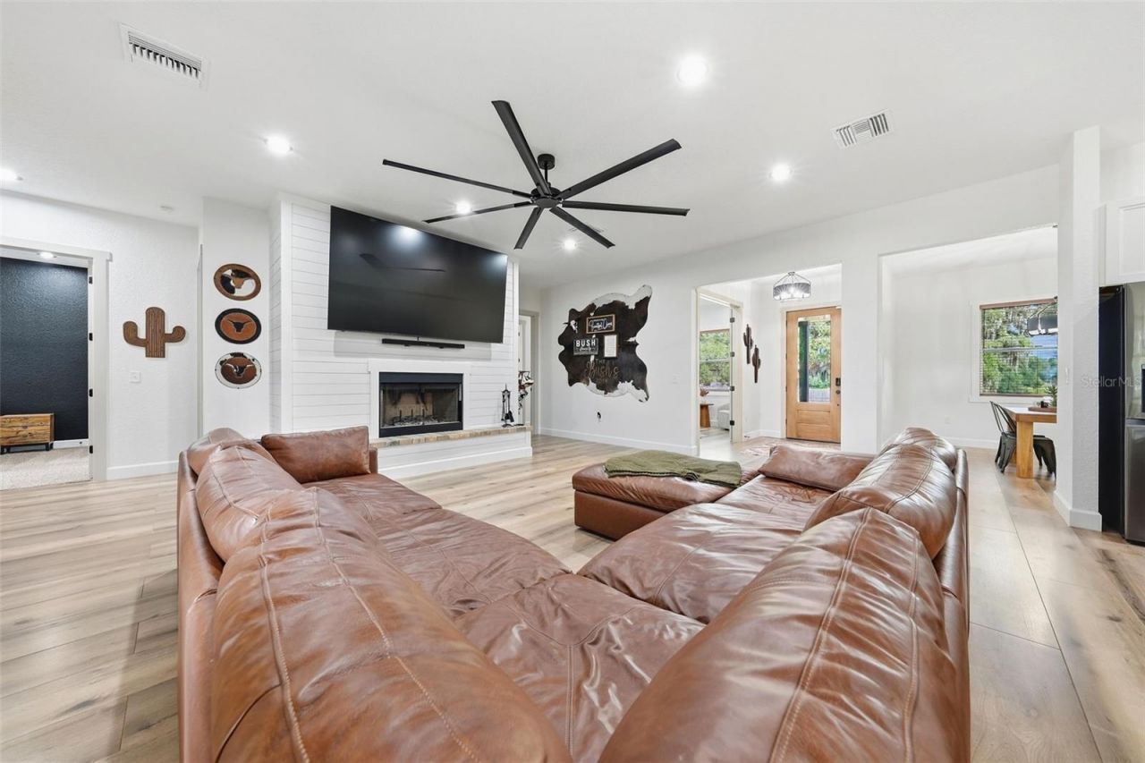 19106 Clayton Trail, Altoona, FL 32702 Photo