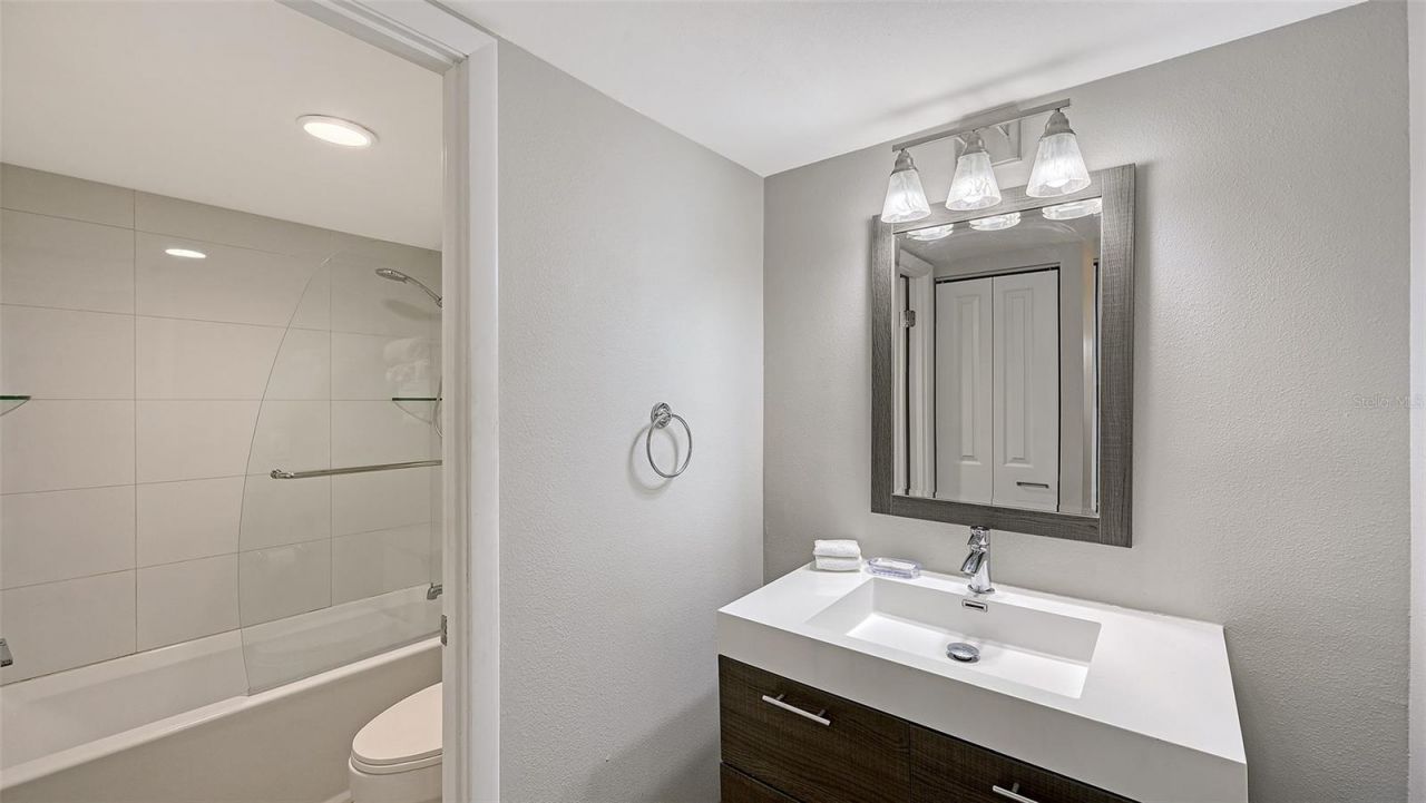 5855 Midnight Pass Road, Unit 221, Sarasota, FL 34242 Photo
