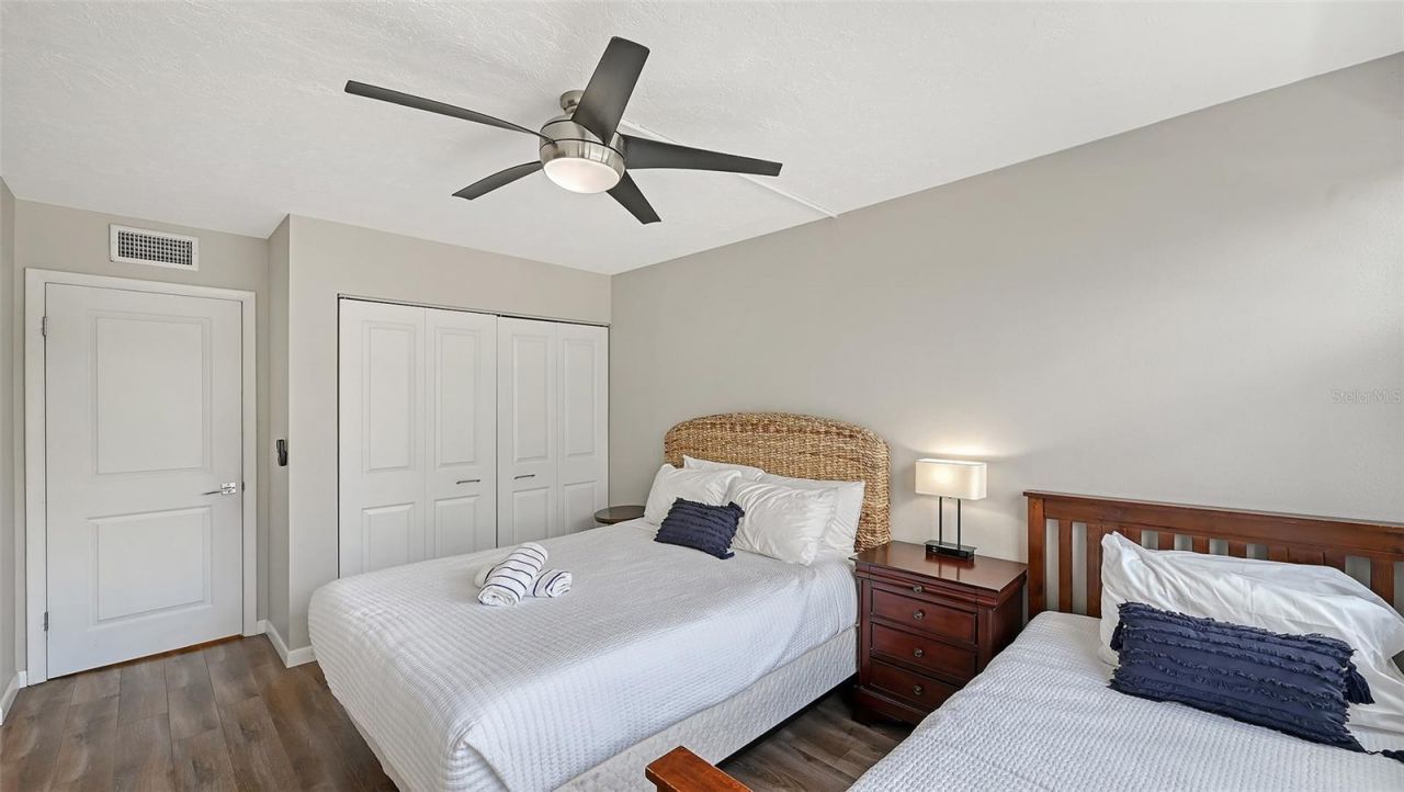 5855 Midnight Pass Road, Unit 221, Sarasota, FL 34242 Photo