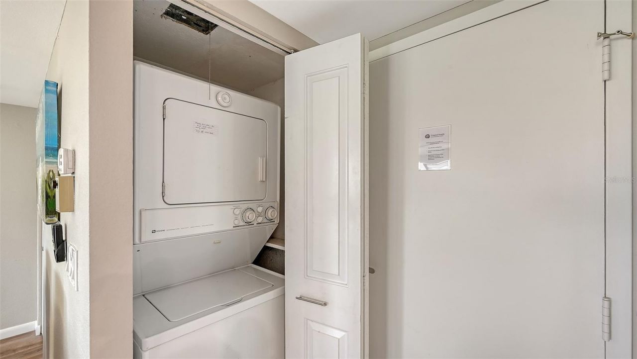 5855 Midnight Pass Road, Unit 221, Sarasota, FL 34242 Photo