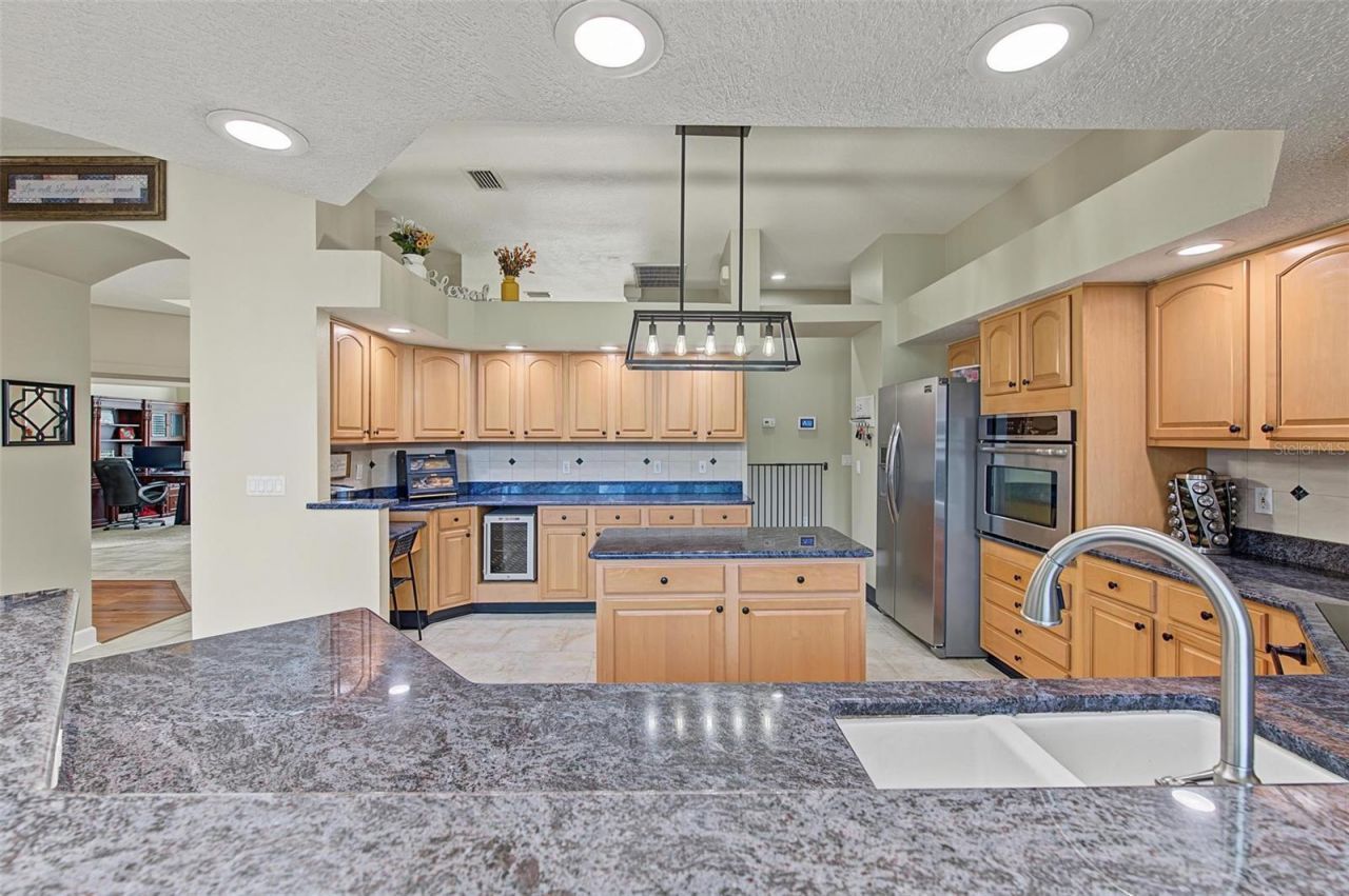 5109 Sylvan Oaks Drive, Valrico, FL 33596 Photo