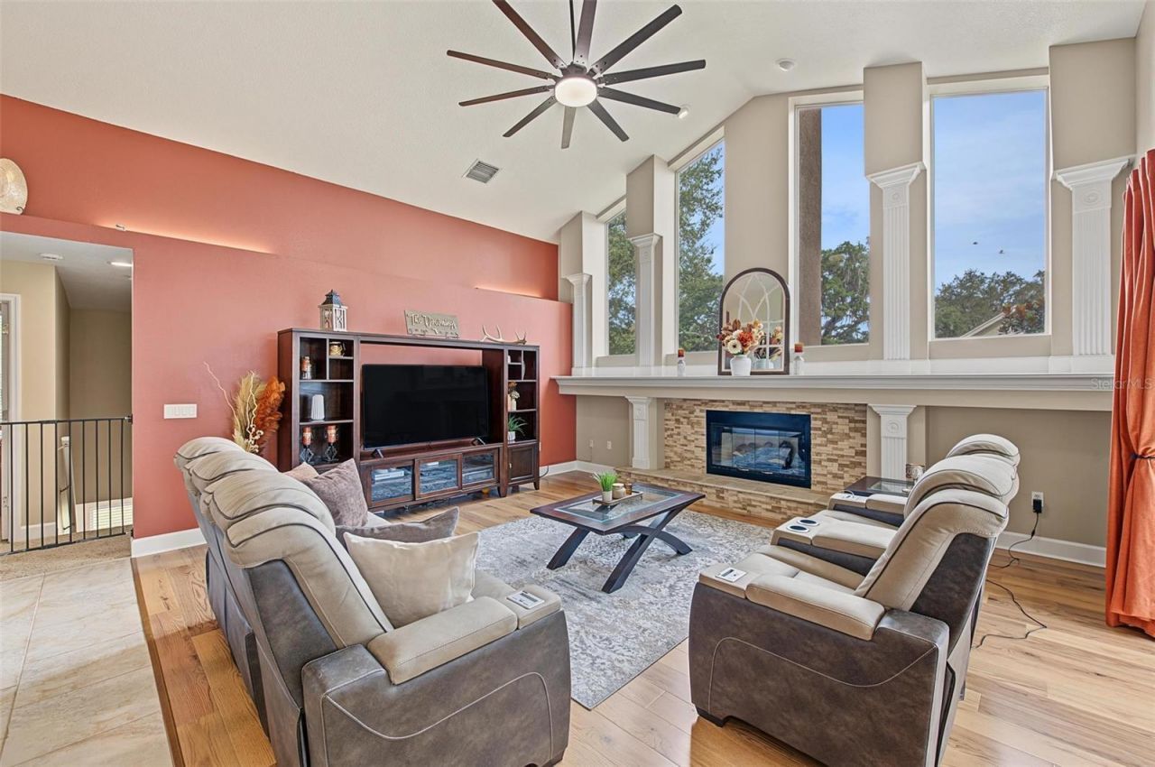 5109 Sylvan Oaks Drive, Valrico, FL 33596 Photo