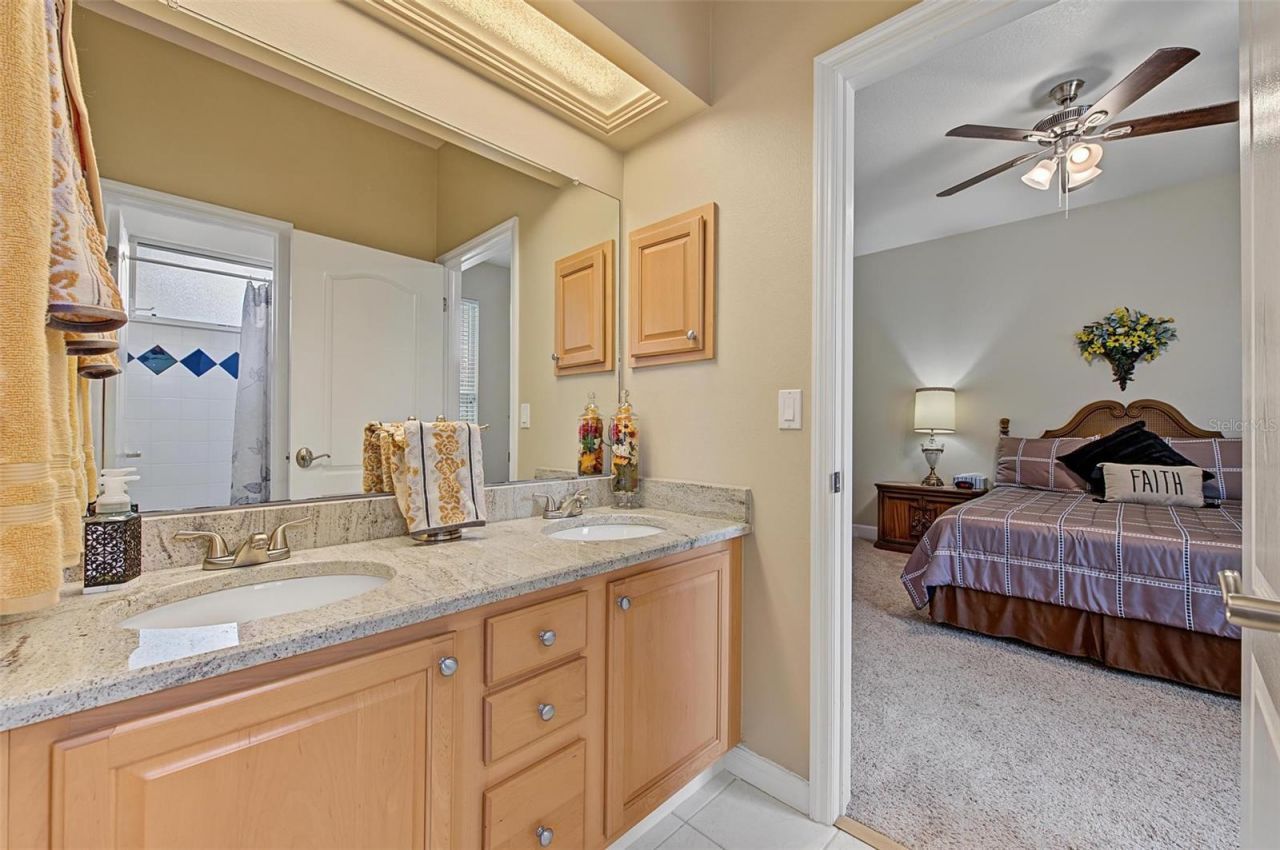 5109 Sylvan Oaks Drive, Valrico, FL 33596 Photo