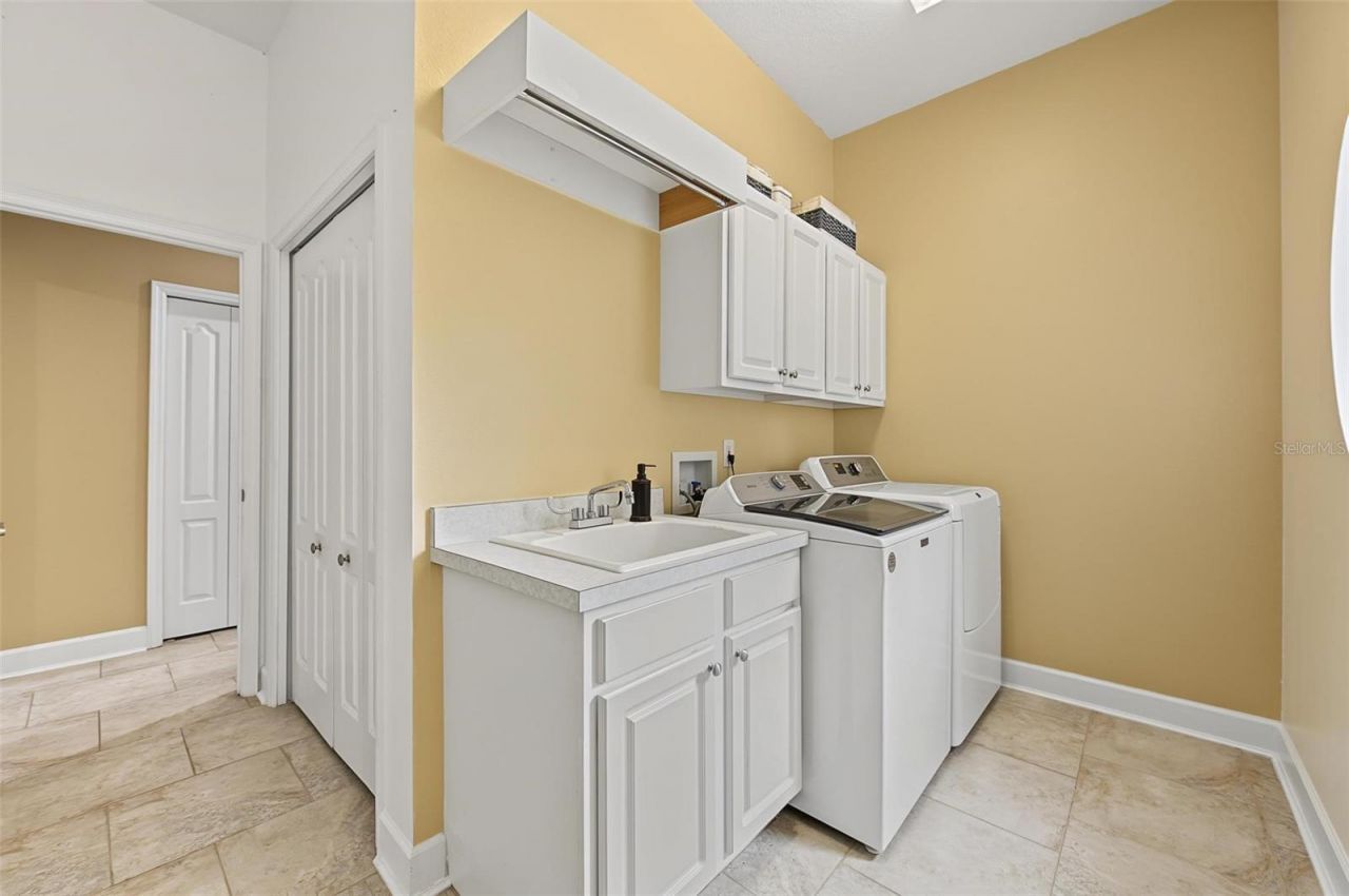 5109 Sylvan Oaks Drive, Valrico, FL 33596 Photo