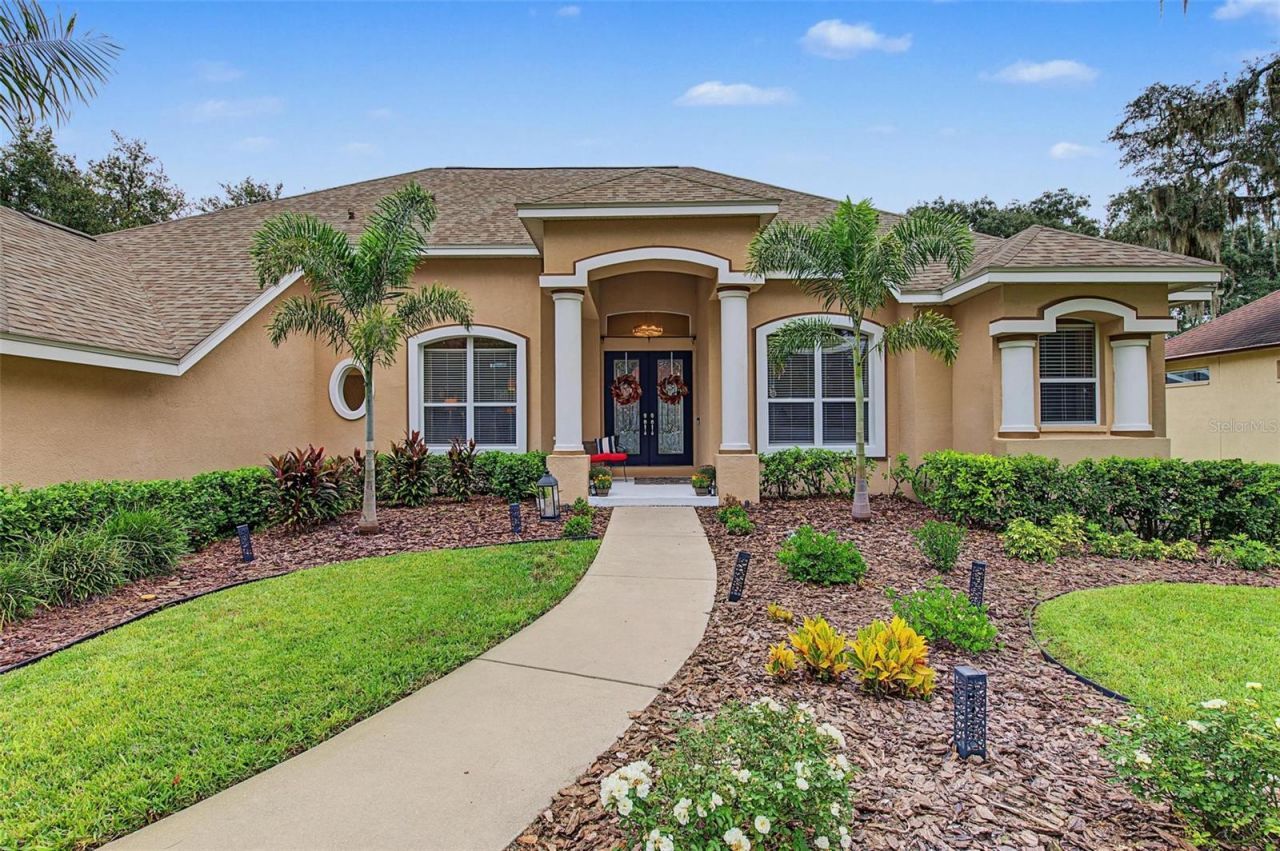 5109 Sylvan Oaks Drive, Valrico, FL 33596 Photo