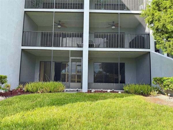9200 PARK BOULEVARD , Unit 105, SEMINOLE, FL 33777