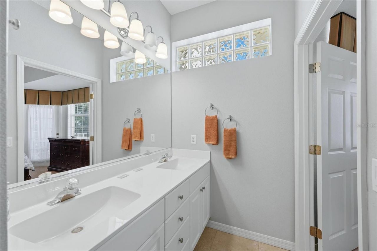 111 Woodbridge Drive , Unit 204, Venice, FL 34293 Photo