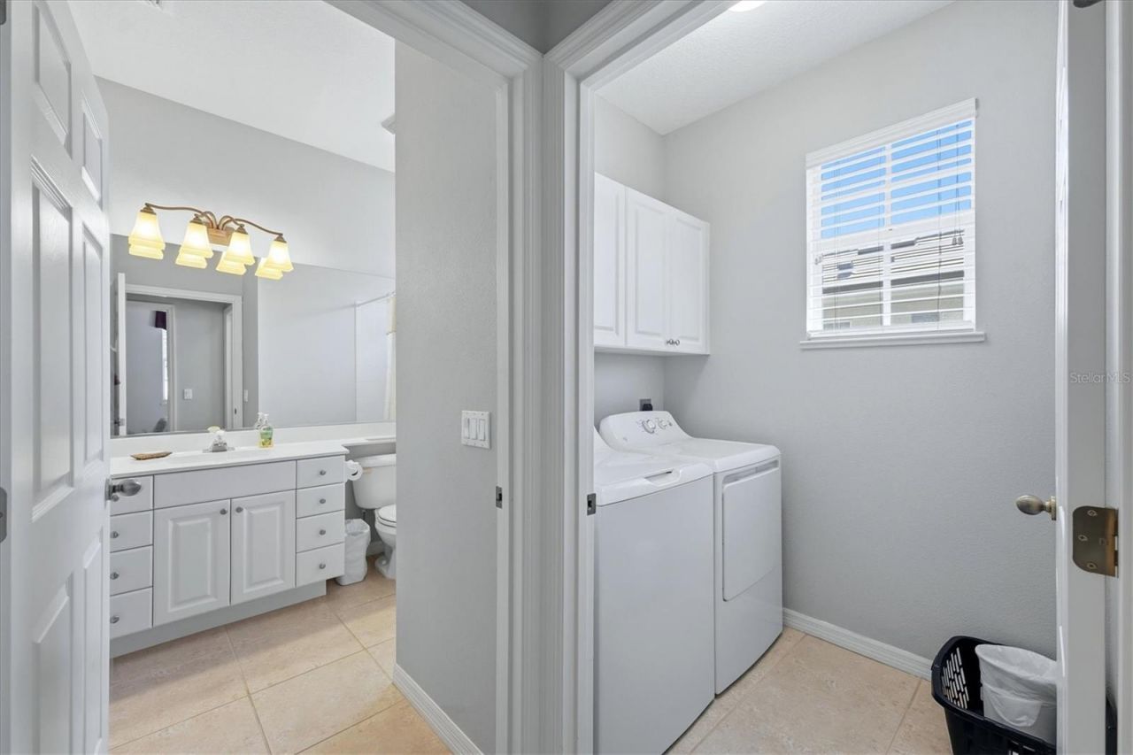 111 Woodbridge Drive , Unit 204, Venice, FL 34293 Photo