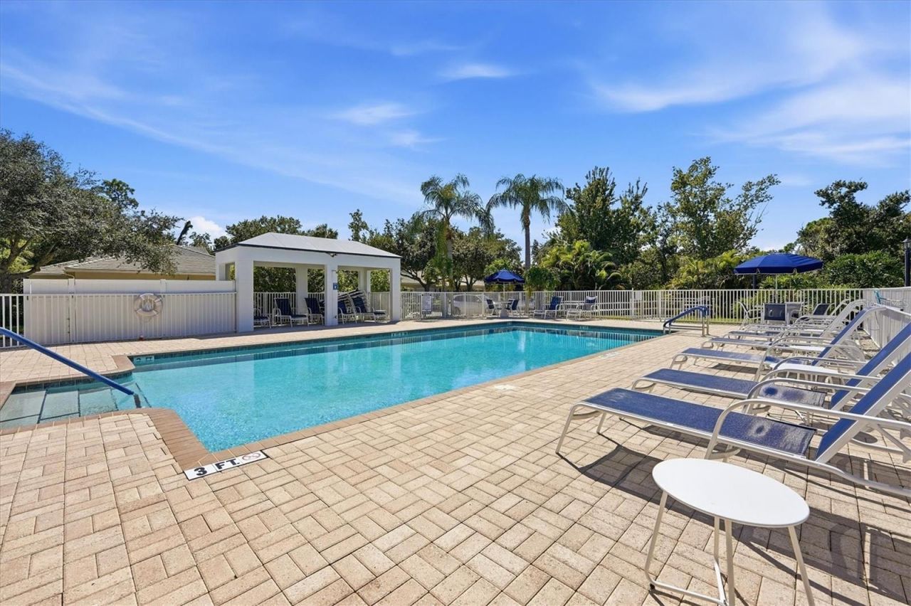 111 Woodbridge Drive , Unit 204, Venice, FL 34293 Photo