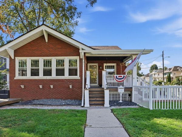 503 E Joliet Street , Crown Point, IN 46307