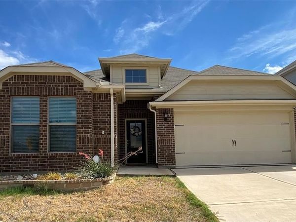 217 Bearman Drive, Fort Worth, TX 76120